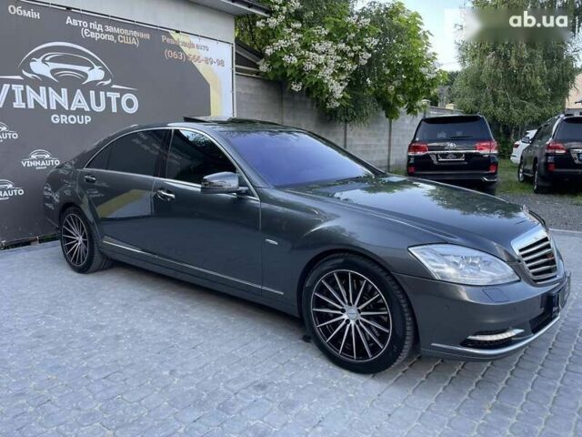 Мерседес Maybach S-Class, объемом двигателя 4.7 л и пробегом 130 тыс. км за 18900 $, фото 5 на Automoto.ua