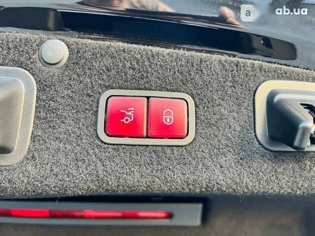 Мерседес Maybach S-Class, об'ємом двигуна 5.5 л та пробігом 89 тис. км за 77000 $, фото 17 на Automoto.ua
