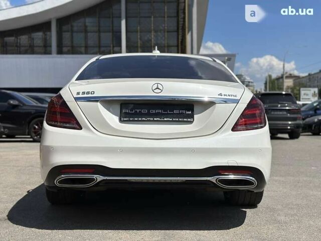 Мерседес Maybach S-Class, об'ємом двигуна 4 л та пробігом 88 тис. км за 83750 $, фото 5 на Automoto.ua