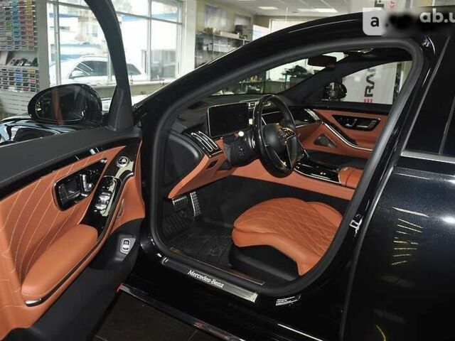 Мерседес Maybach S-Class, объемом двигателя 3 л и пробегом 21 тыс. км за 148500 $, фото 7 на Automoto.ua