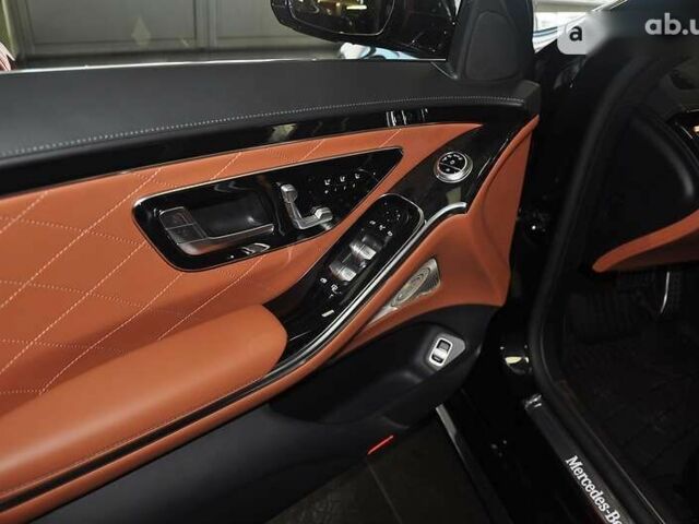 Мерседес Maybach S-Class, объемом двигателя 3 л и пробегом 21 тыс. км за 148500 $, фото 8 на Automoto.ua