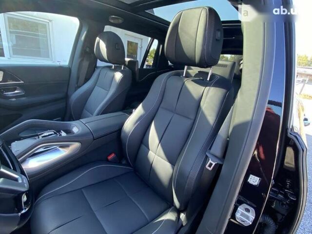 Мерседес Maybach S-Class, объемом двигателя 4 л и пробегом 1 тыс. км за 234899 $, фото 26 на Automoto.ua