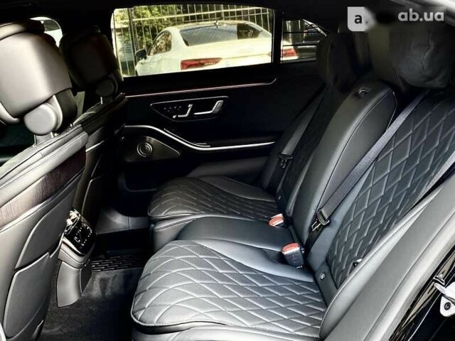 Мерседес Maybach S-Class, об'ємом двигуна 3 л та пробігом 6 тис. км за 175000 $, фото 21 на Automoto.ua