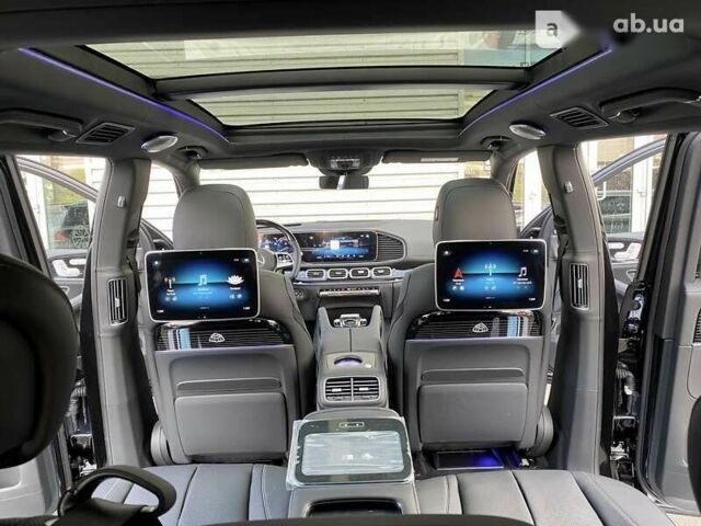 Мерседес Maybach S-Class, объемом двигателя 4 л и пробегом 1 тыс. км за 231431 $, фото 18 на Automoto.ua