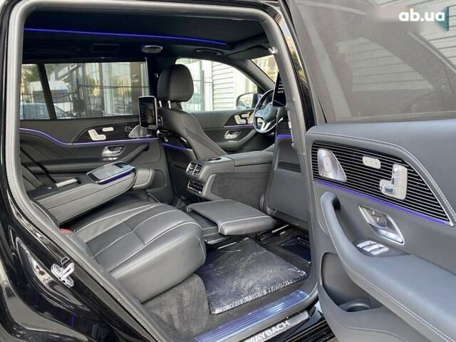 Мерседес Maybach S-Class, объемом двигателя 4 л и пробегом 1 тыс. км за 224968 $, фото 13 на Automoto.ua