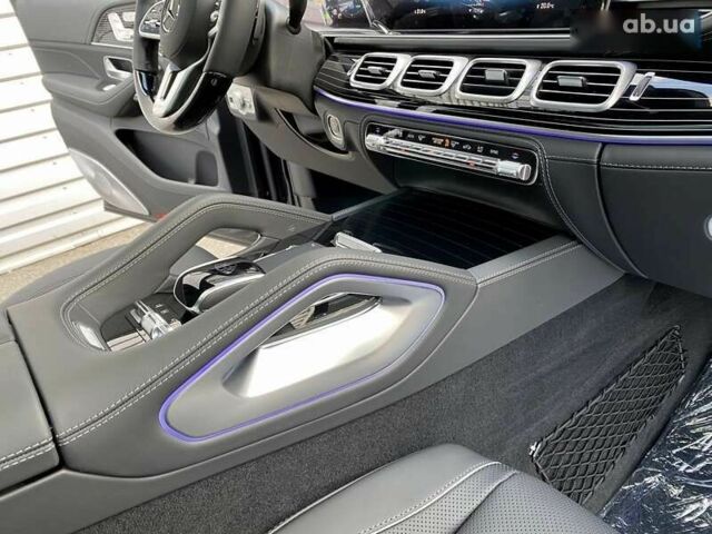 Мерседес Maybach S-Class, объемом двигателя 4 л и пробегом 1 тыс. км за 224968 $, фото 9 на Automoto.ua