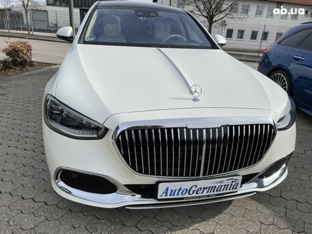 Мерседес Maybach S-Class, объемом двигателя 3.98 л и пробегом 13 тыс. км за 184539 $, фото 29 на Automoto.ua