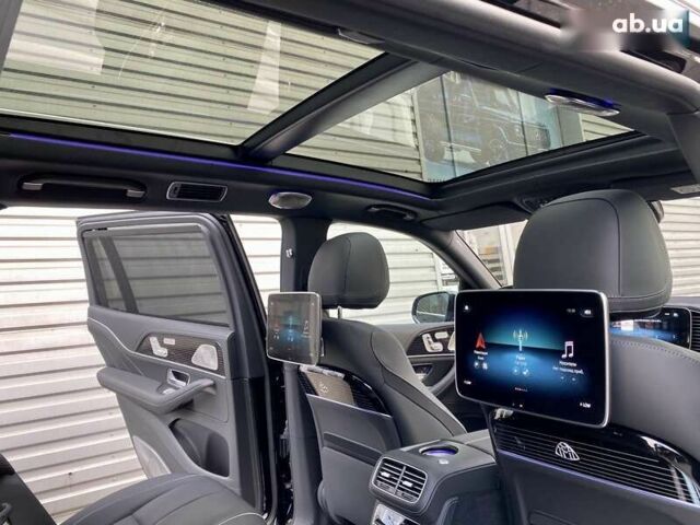 Мерседес Maybach S-Class, об'ємом двигуна 4 л та пробігом 1 тис. км за 224968 $, фото 16 на Automoto.ua