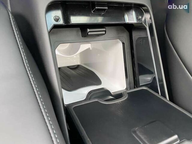 Мерседес Maybach S-Class, об'ємом двигуна 4 л та пробігом 1 тис. км за 224968 $, фото 20 на Automoto.ua