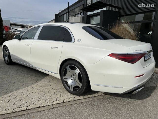 Мерседес Maybach S-Class, объемом двигателя 3.98 л и пробегом 13 тыс. км за 184539 $, фото 23 на Automoto.ua