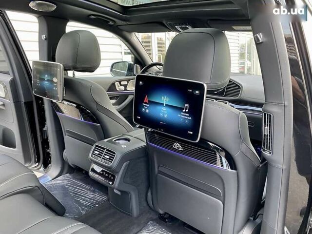 Мерседес Maybach S-Class, об'ємом двигуна 4 л та пробігом 1 тис. км за 224968 $, фото 17 на Automoto.ua