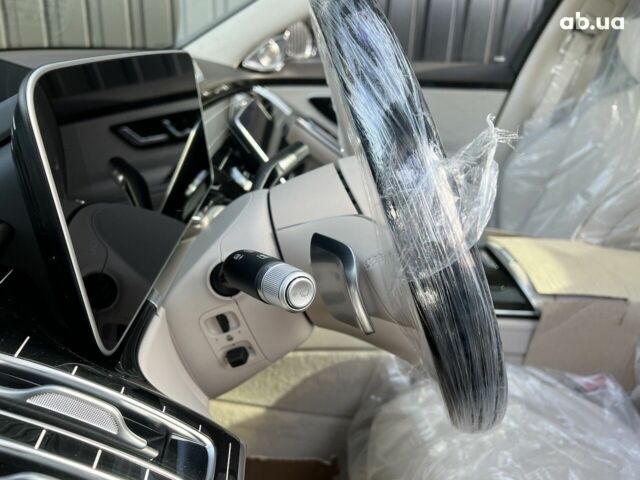 Мерседес Maybach S-Class, об'ємом двигуна 4 л та пробігом 5 тис. км за 200623 $, фото 5 на Automoto.ua