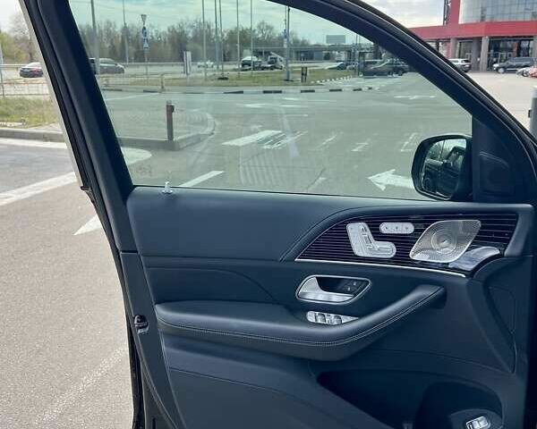 Мерседес Maybach S-Class, об'ємом двигуна 2.3 л та пробігом 50 тис. км за 149999 $, фото 23 на Automoto.ua