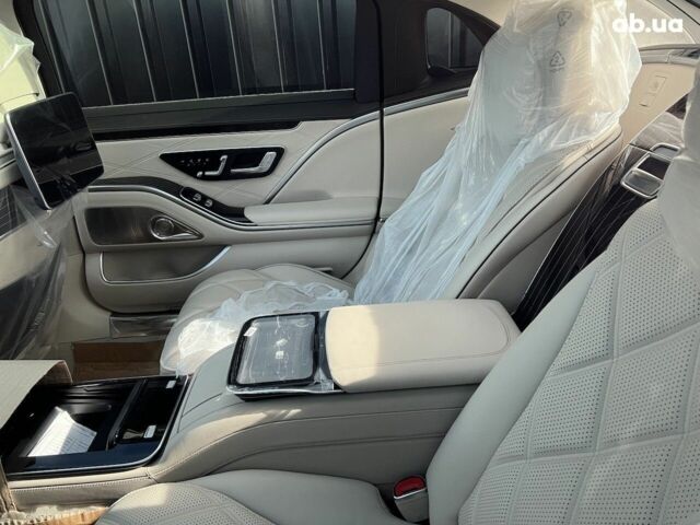 Мерседес Maybach S-Class, об'ємом двигуна 4 л та пробігом 5 тис. км за 200623 $, фото 14 на Automoto.ua