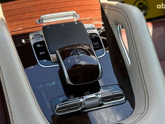 Мерседес Maybach S-Class, объемом двигателя 14.86 л и пробегом 90 тыс. км за 164900 $, фото 17 на Automoto.ua