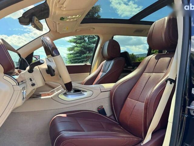 Мерседес Maybach S-Class, объемом двигателя 14.86 л и пробегом 90 тыс. км за 164900 $, фото 9 на Automoto.ua