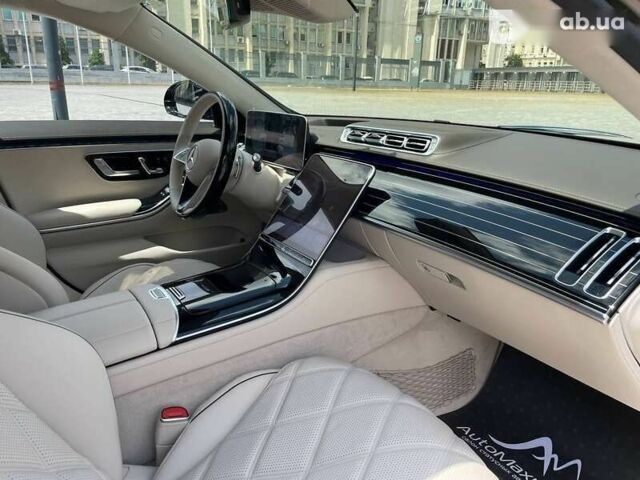 Мерседес Maybach S-Class, объемом двигателя 4 л и пробегом 25 тыс. км за 187000 $, фото 23 на Automoto.ua