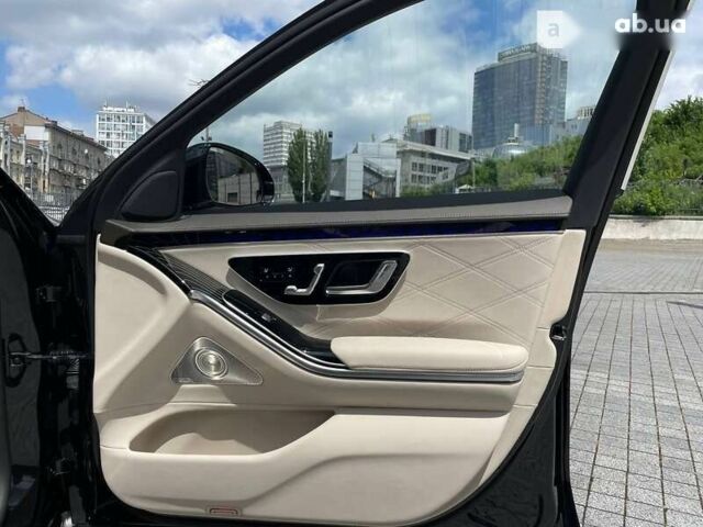 Мерседес Maybach S-Class, объемом двигателя 4 л и пробегом 25 тыс. км за 187000 $, фото 26 на Automoto.ua
