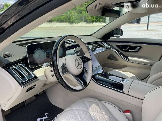 Мерседес Maybach S-Class, объемом двигателя 4 л и пробегом 25 тыс. км за 187000 $, фото 9 на Automoto.ua