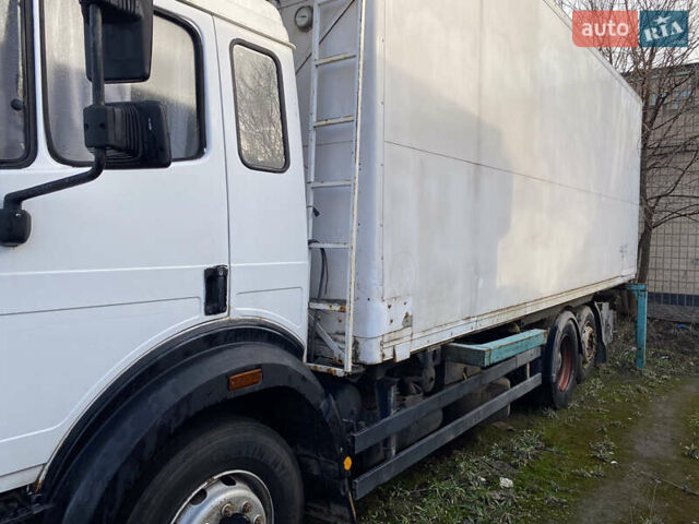 Мерседес MK-Series, об'ємом двигуна 0 л та пробігом 50 тис. км за 10000 $, фото 2 на Automoto.ua