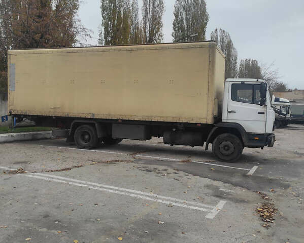 Белый Мерседес NG-Series, объемом двигателя 5.96 л и пробегом 2 тыс. км за 8000 $, фото 5 на Automoto.ua