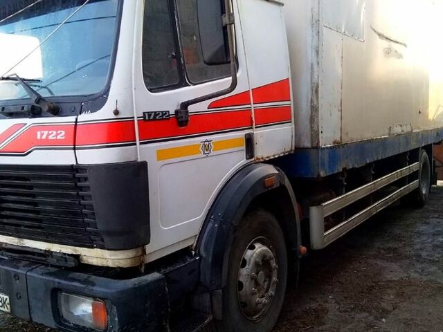 Белый Мерседес SK, объемом двигателя 12 л и пробегом 850 тыс. км за 6000 $, фото 2 на Automoto.ua