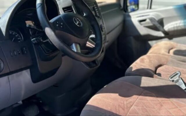 Мерседес Sprinter 319, об'ємом двигуна 0 л та пробігом 0 тис. км за 23700 $, фото 4 на Automoto.ua