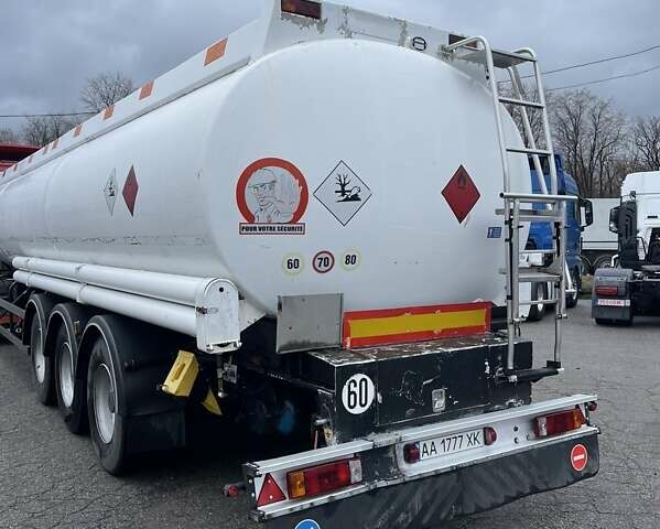 Мерцерон М-343 SМ 1999 в Виннице на Automoto.ua Серый Мерцерон М-343 SМ, объемом двигателя 0 л и пробегом 199 тыс. км за 33835 $, фото 12 на Automoto.ua