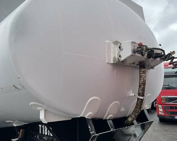 Мерцерон М-343 SМ 1999 в Виннице на Automoto.ua Серый Мерцерон М-343 SМ, объемом двигателя 0 л и пробегом 199 тыс. км за 33835 $, фото 5 на Automoto.ua