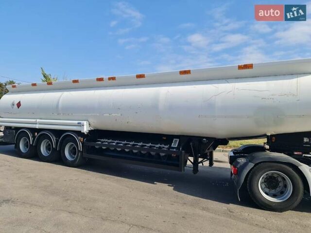 Мерцерон М-343 SМ 1999 в Виннице на Automoto.ua Серый Мерцерон М-343 SМ, объемом двигателя 0 л и пробегом 199 тыс. км за 33835 $, фото 28 на Automoto.ua