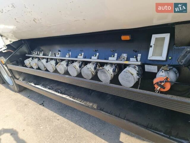 Мерцерон М-343 SМ 1999 в Виннице на Automoto.ua Серый Мерцерон М-343 SМ, объемом двигателя 0 л и пробегом 199 тыс. км за 33835 $, фото 27 на Automoto.ua