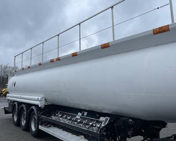 Мерцерон М-343 SМ 1999 в Виннице на Automoto.ua Серый Мерцерон М-343 SМ, объемом двигателя 0 л и пробегом 199 тыс. км за 33835 $, фото 13 на Automoto.ua