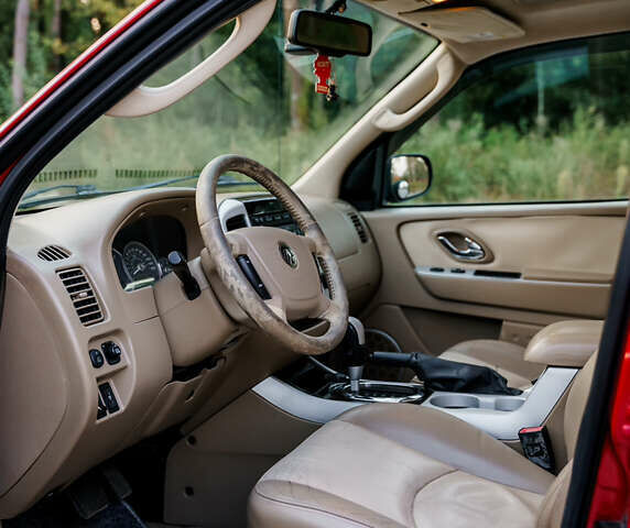 Красный Меркури Маринер, объемом двигателя 3 л и пробегом 264 тыс. км за 6500 $, фото 15 на Automoto.ua