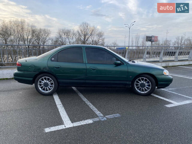 Зелений Меркурі Mystique, об'ємом двигуна 1.99 л та пробігом 274 тис. км за 3100 $, фото 4 на Automoto.ua
