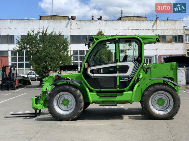 Зеленый Мерло TF 38.7, объемом двигателя 3.6 л и пробегом 9 тыс. км за 55670 $, фото 3 на Automoto.ua