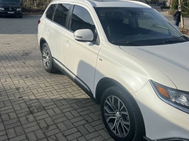 Білий Міцубісі 3000 ГТ, об'ємом двигуна 3 л та пробігом 156 тис. км за 16500 $, фото 1 на Automoto.ua