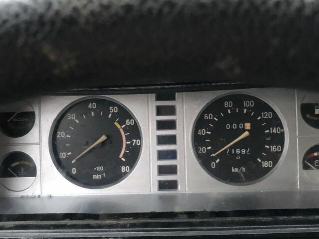 Черный Мицубиси 3000 ГТ, объемом двигателя 1.5 л и пробегом 100 тыс. км за 592 $, фото 5 на Automoto.ua