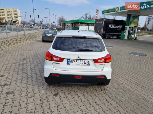 Белый Мицубиси АСХ, объемом двигателя 1.8 л и пробегом 146 тыс. км за 11535 $, фото 1 на Automoto.ua