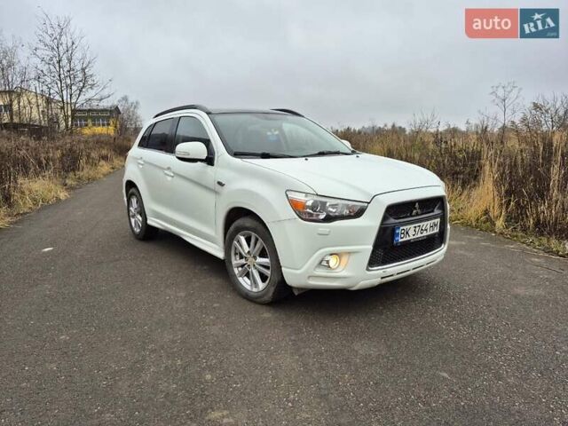 Білий Міцубісі АСХ, об'ємом двигуна 1.8 л та пробігом 312 тис. км за 10500 $, фото 2 на Automoto.ua