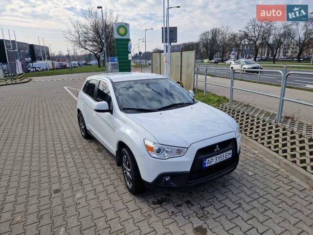 Белый Мицубиси АСХ, объемом двигателя 1.8 л и пробегом 146 тыс. км за 11535 $, фото 12 на Automoto.ua