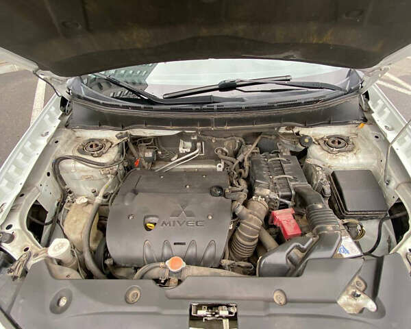 Білий Міцубісі АСХ, об'ємом двигуна 1.8 л та пробігом 149 тис. км за 9599 $, фото 10 на Automoto.ua