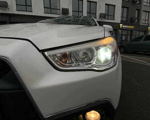 Білий Міцубісі АСХ, об'ємом двигуна 1.8 л та пробігом 149 тис. км за 9599 $, фото 11 на Automoto.ua