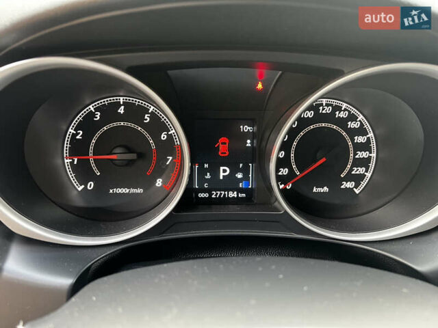 Белый Мицубиси АСХ, объемом двигателя 2 л и пробегом 277 тыс. км за 8800 $, фото 9 на Automoto.ua