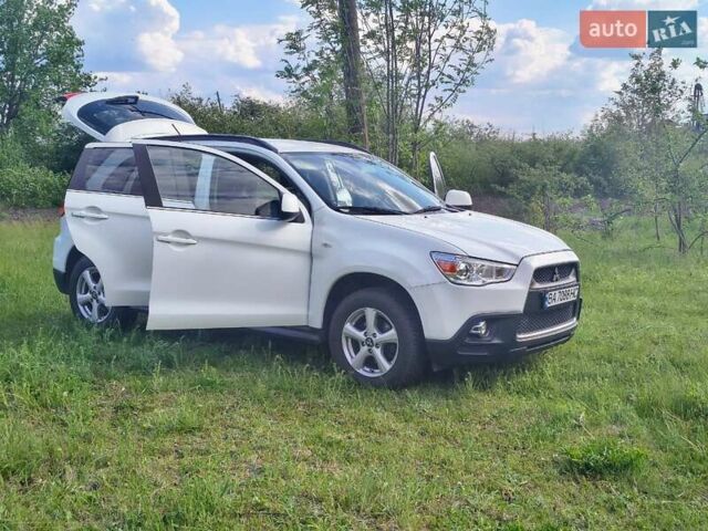 Белый Мицубиси АСХ, объемом двигателя 1.59 л и пробегом 252 тыс. км за 9500 $, фото 18 на Automoto.ua
