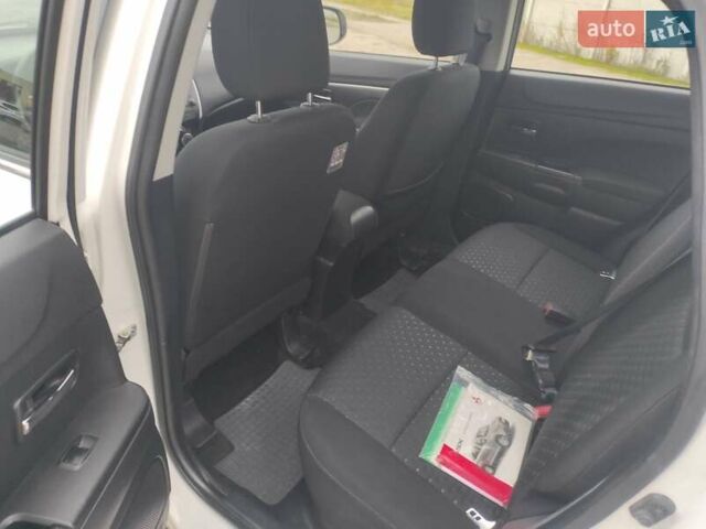 Білий Міцубісі АСХ, об'ємом двигуна 2 л та пробігом 233 тис. км за 8850 $, фото 17 на Automoto.ua