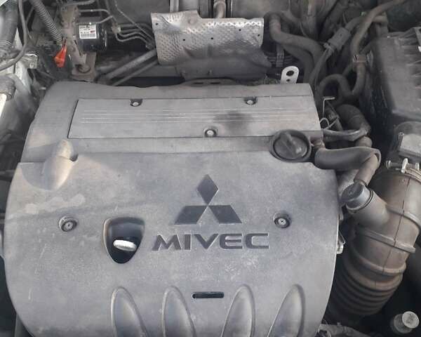Белый Мицубиси АСХ, объемом двигателя 1.8 л и пробегом 103 тыс. км за 11500 $, фото 3 на Automoto.ua