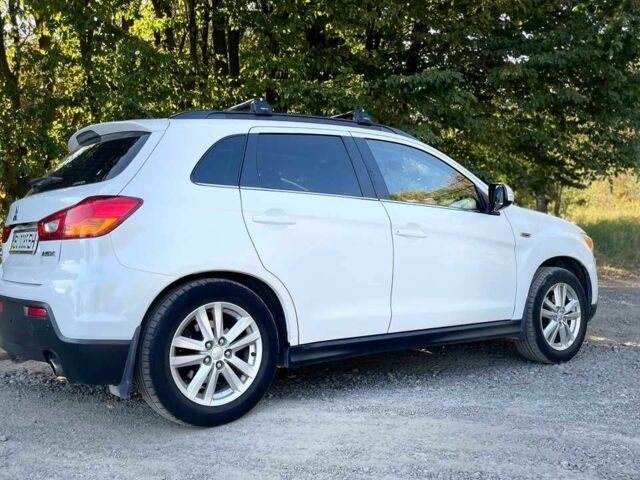 Білий Міцубісі АСХ, об'ємом двигуна 2 л та пробігом 170 тис. км за 9900 $, фото 2 на Automoto.ua