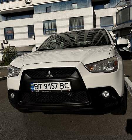 Белый Мицубиси АСХ, объемом двигателя 1.6 л и пробегом 165 тыс. км за 8700 $, фото 5 на Automoto.ua