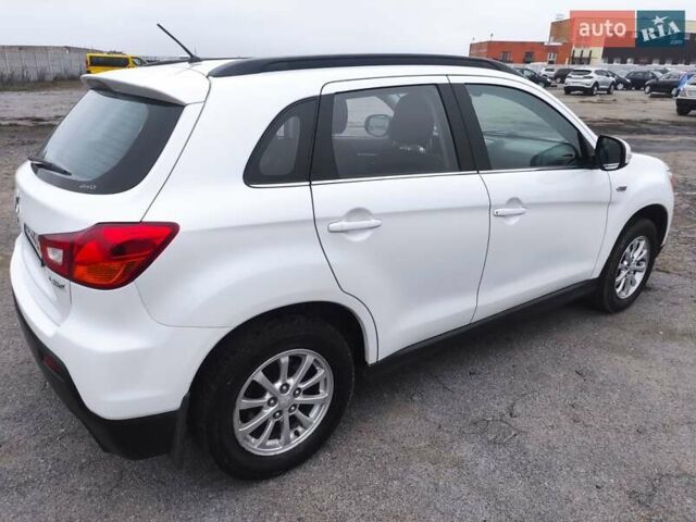 Білий Міцубісі АСХ, об'ємом двигуна 2 л та пробігом 233 тис. км за 8850 $, фото 8 на Automoto.ua