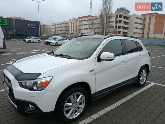 Белый Мицубиси АСХ, объемом двигателя 2 л и пробегом 163 тыс. км за 11700 $, фото 7 на Automoto.ua